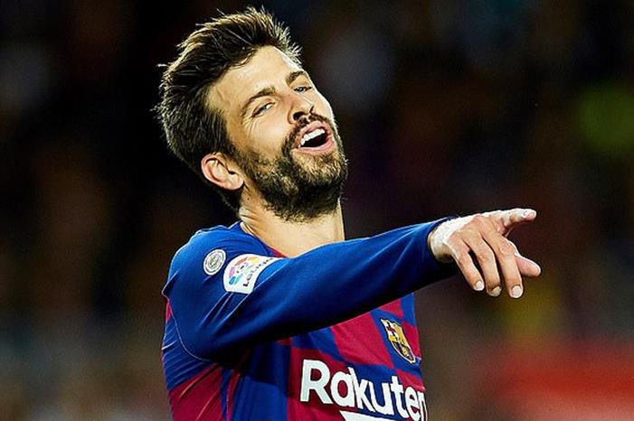 19387556-7545731-Gerard_Pique_played_the_full_90_minutes_in_Barcelona_s_4_0_thras-m-45_1570440688591