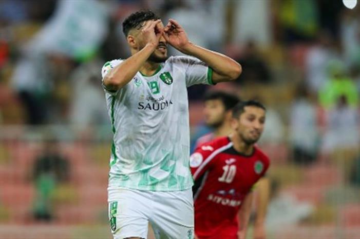 بعد الرحيل عن الأهلي.. خيانة جديدة من بلايلي ! D45F348C31373 (1)