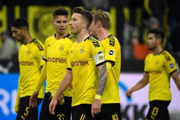 رقم قياسي مخيف لـ نجم دورتموند في دوري أبطال أوروبا فريق-بوروسيا-دورتموند-750x450