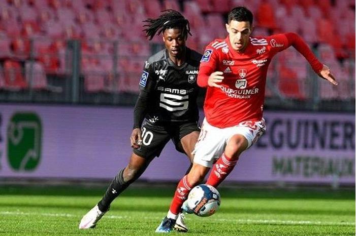 romain-faivre-brest-vs-rennes_3mn4zfc5v70w15nolproks9ee-1-600x675