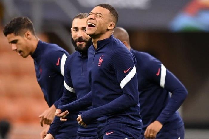 الفرنسي مبابي ينهي الجدل حول مصيره بهذا الاعتراف ccdaeb0322737b407f327b3b12d736a8