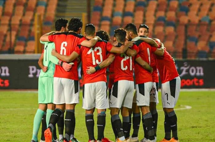 عبد الفضيل: أختلف مع منتقدي محمد صلاح 1-8