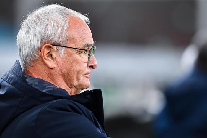 رانييري ينتظر المفاجآت مع واتفورد h_56468967