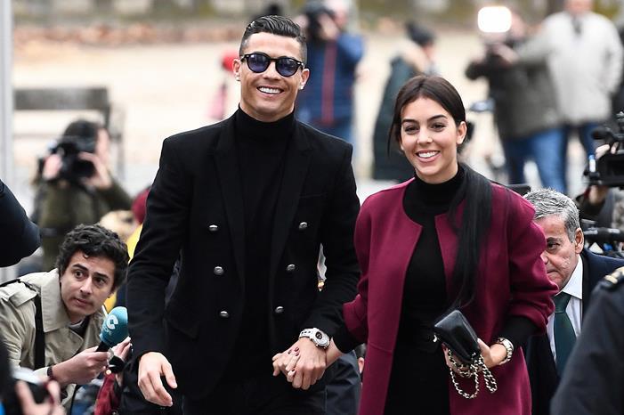 cristiano-ronaldo-georgina-rodriguez_17nwji5ytqi8k1v04c5he1an9o