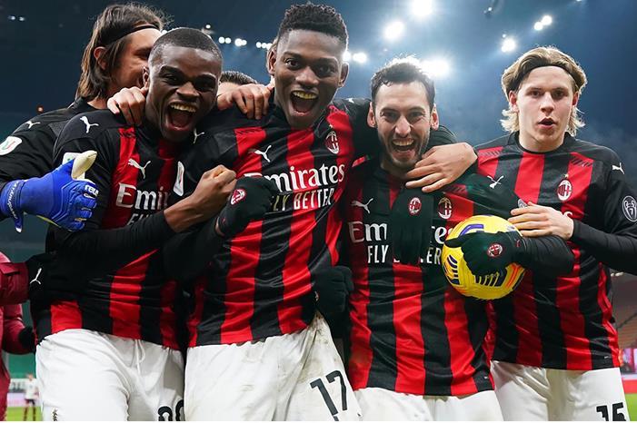 ميلان يواجه هيلاس فيرونا بالدوري الإيطالي 2021.01.12-Report-Milan-Torino-WebHP-4