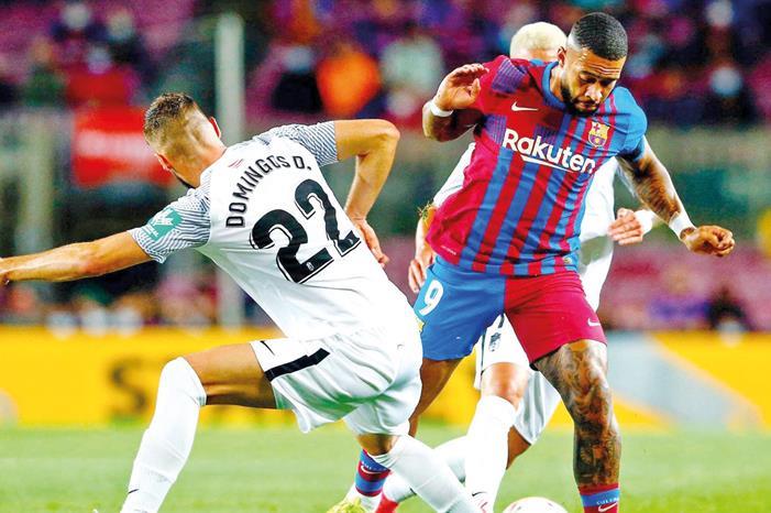 برشلونة يواجه فالنسيا في قمة مباريات الدوري الإسباني هل-يفعلها-فالنسيا-أمام-برشلونة