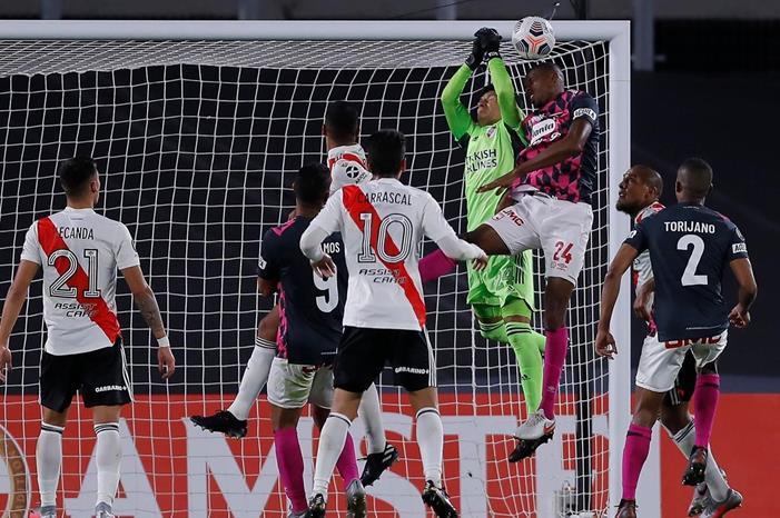 2ee82b6c-5d43-4e4f-bf82-7f08edf87dcd