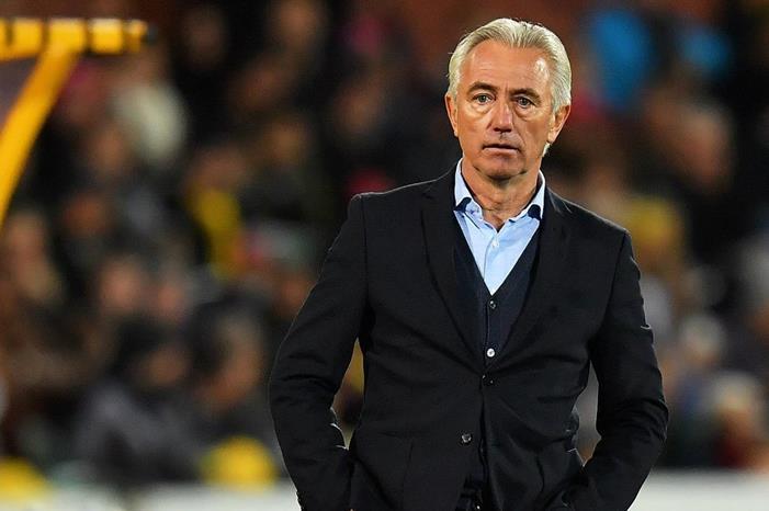 الاتحاد الاماراتي يجدد الثقة بالمدرب الهولندي فان مارفيك DUXsxTtVAAAJqFk