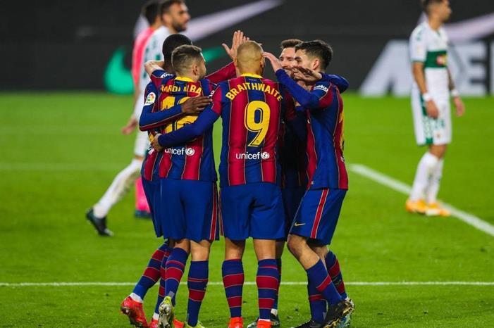 نجم برشلونة خارج الكلاسيكو 12-15