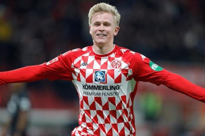 ماينز يتخطى اوغسبورغ برباعية في البوندسليغا 9436003_1634934363