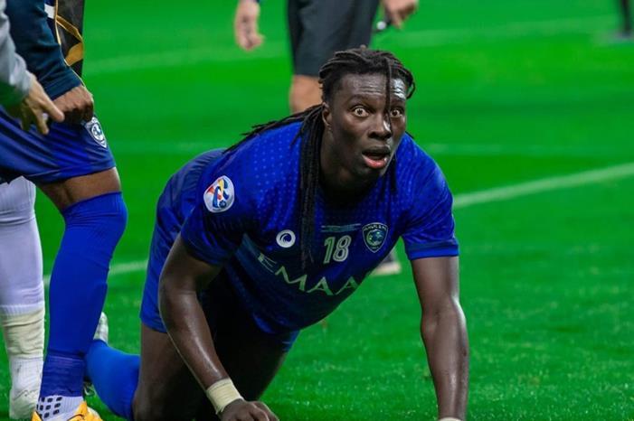 3 أرقام تاريخية تزين فوز الهلال أمام الرائد 127746-2012527493