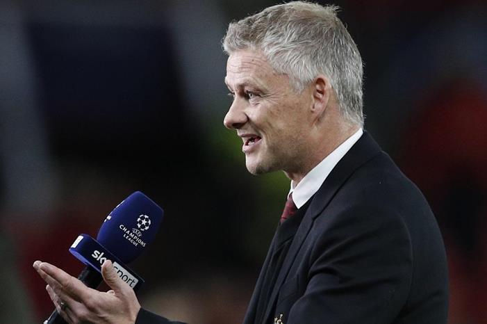 حصل على فرصة جديدة.. لماذا لا يرغب مانشستر يونايتد في إقالة سولشاير؟ man-u-9