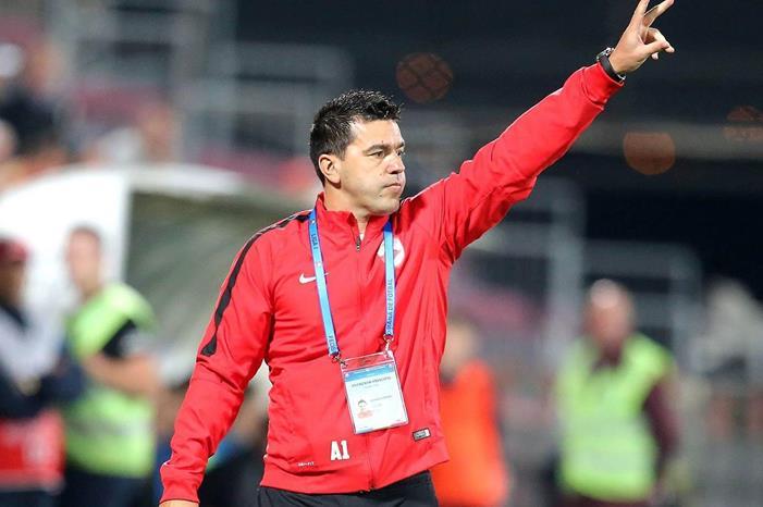 مفاجأة في عقد كوزمين مع نادي الاتحاد Cosmin-Contra