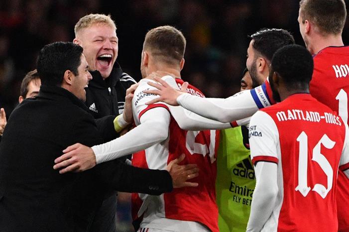 فريق-أرسنال-يتأهل-إلى-دورالربع-النهائي-بعد-الفوز-على-ليدز-يونايتد