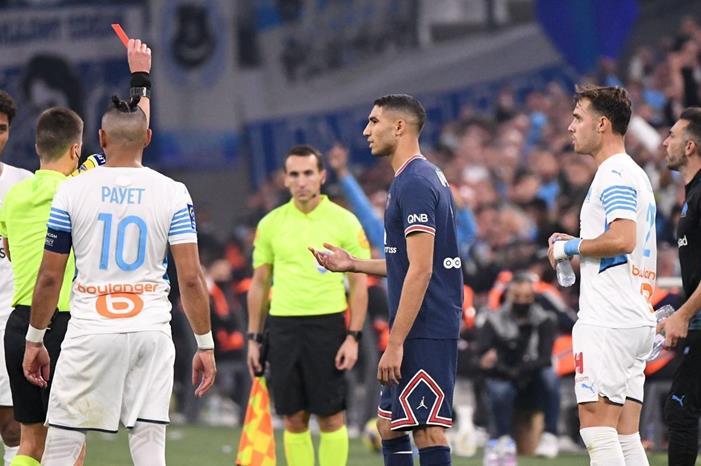 الإعلان عن عقوبة أشرف حكيمي Desktop_2122_UK_L1_Marseille_Paris_Hakimi_red_card