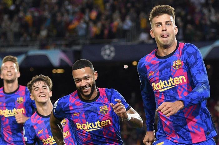 fc-barcelona-v-dynamo-kyiv-group-e-uefa-champions-league-3