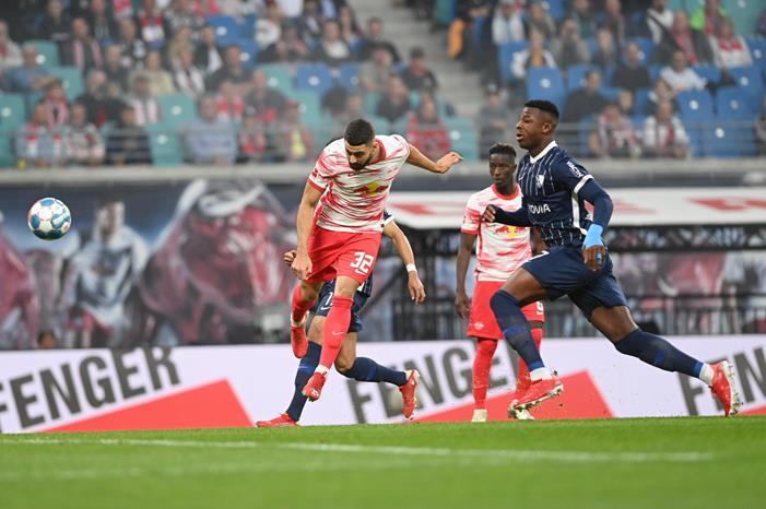 فيديو : لايبزيج يحقق فوزا كبيرا بالدوري الألماني 1037643-لايبزيج-ضد-بوخوم-(5)