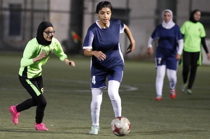 تخسير فريق بدوري الدرجة الأولى للسيدات بسبب تشابه الألوان 617e706b2118f