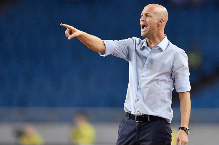Jordi-Cruyff-Chongqing-Lifan-1