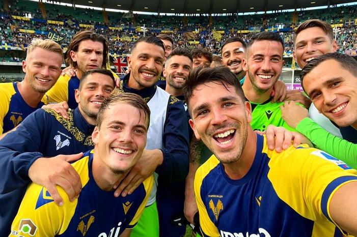 تعادل سامبدوريا وأودينيزي ،، وفوز ساحق لفيرونا بالدوري الإيطالي FAyIoXnWYAIcwYW