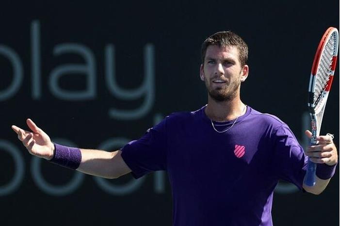 كاميرون يطيح بالروسي روبليف ويبلغ نهائي سان دييغو 6159fbc74c59b738eb1eb7fa