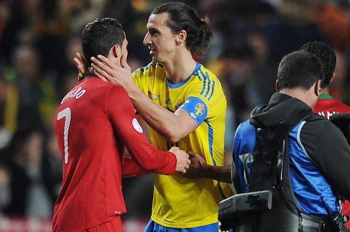 3 لاعبين فقط سجلوا الأهداف في جميع دقائق المباراة BGZRmQzlatan-ronaldo