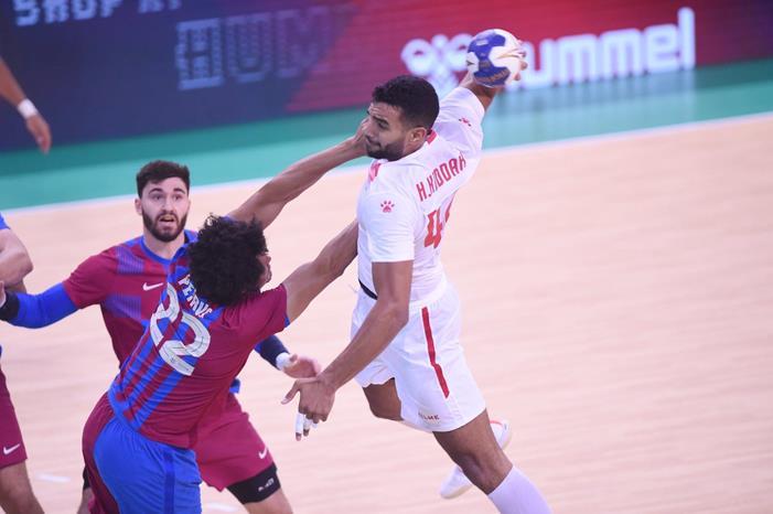 أداء بطولي.. الزمالك يخسر أمام برشلونة بمونديال اليد 199138-الزمالك-يخسر-من-برشلونة-فى-مونديال-كرة-اليد-(6)