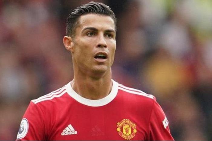 163-161926-cristiano-ronaldo-manutd-teammate-milk_700x400