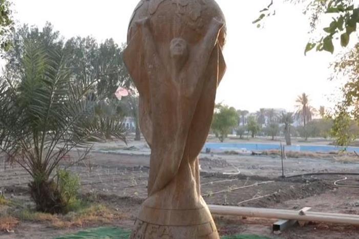 صاحب كأس العالم العملاقة في قطر يروي قصة الرحلة الطويلة 585