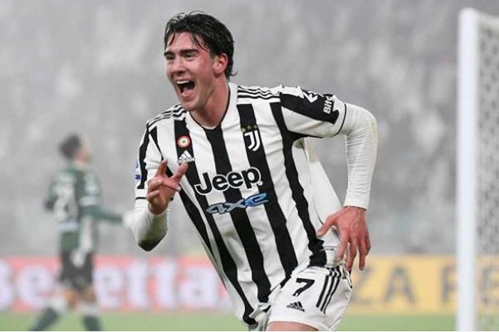 يوفنتوس يحسم ديربي تورينو بفضل فلاهوفيتش 100-005508-dusan-vlahovic-top-scorer-serie-a-18_700x400