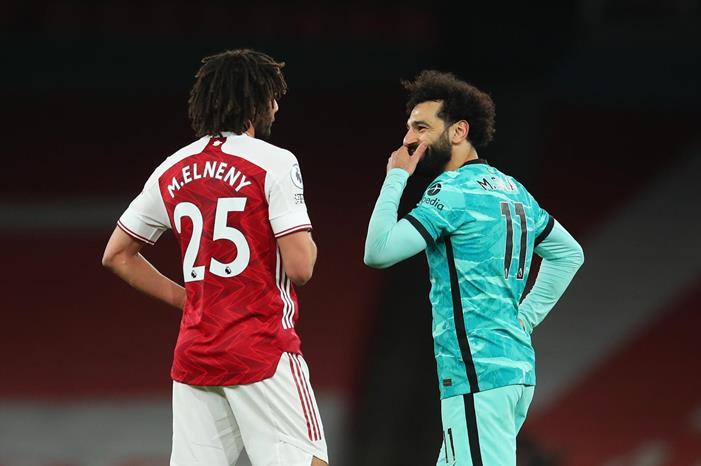 نجل النني ينشر صورة مع محمد صلاح ويُعلق: حماي المستقبلي.. ووالده يرد 223664