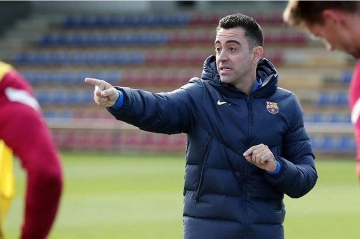 تشافي يجري تعديلات في تشكيلة برشلونة 450800