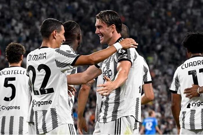 يوفنتوس يكتسح إمبولي برباعية في الكالتشيو large