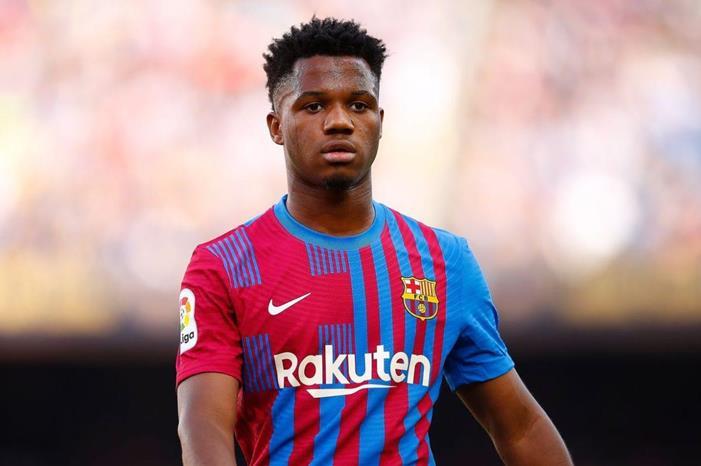 مفاجأة.. فاتي يخطط للرحيل عن برشلونة أنسو-فاتي-أنا-وعائلتي-مسلمون-1170x780