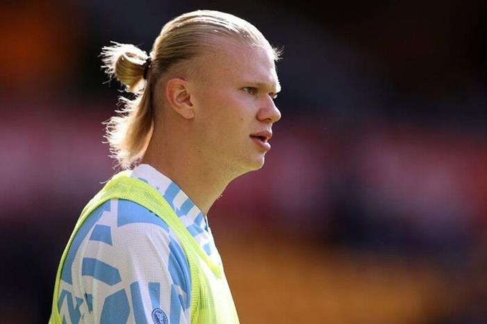 هالاند يتحدث عن الذكرى السيئة لوالده مع ديربي مانشستر haland