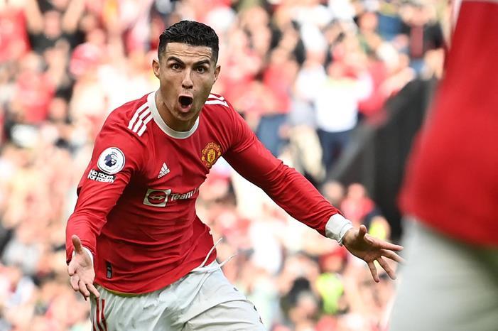 رونالدو يصف عودته لمانشستر بالكارثة.. ومكالمة أبعدته عن السيتي 62cfeb52423604280e2637b7