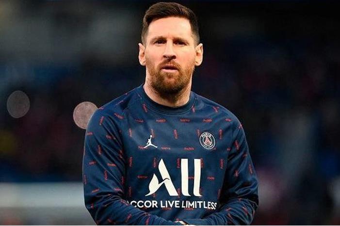 138-151518-barcelona-fans-messi-chants-bayern_700x400