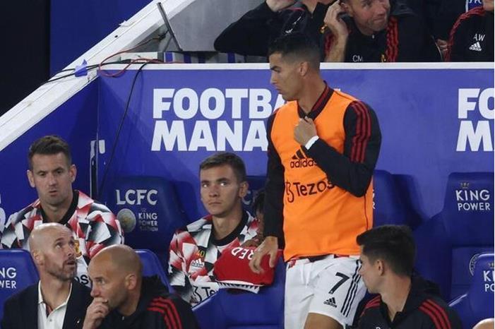 مدرب مانشستر يونايتد يبرر عدم إشراك رونالدو في مواجهة الديربي 633a874a4c59b77a3b575c01