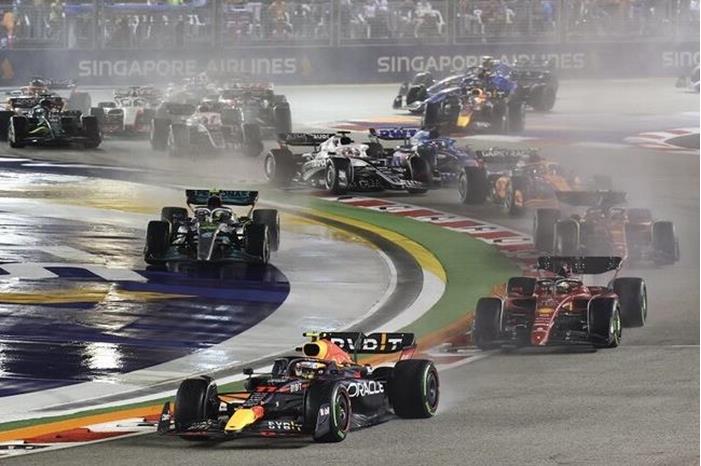 فورمولا 1.. بيريز يتوج بجائزة سنغافورة الكبرى (فيديو) 6339d0cf4c59b775d4271bf6