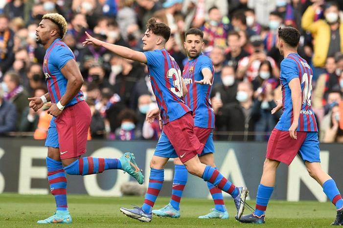 برشلونة يستهدف تمديد عقود جافي وبيدري وأراوخو mmcmc