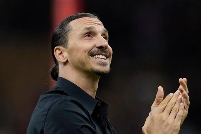 إبراهيموفيتش يعود إلى ميلان 20231016958449E8