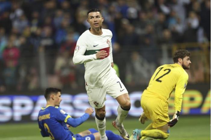 652da46e4c59b73f0239bd04