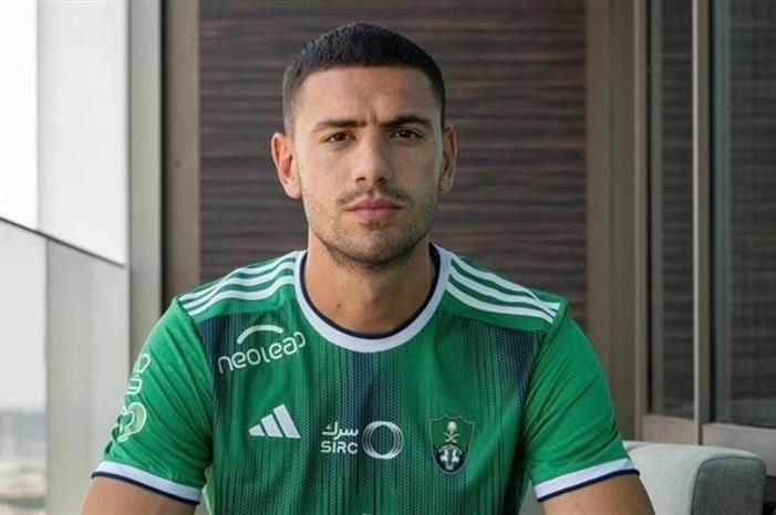 لمدة 60 يوماً.. ديميرال يغيب عن الأهلي السعودي 20231021133532519IG
