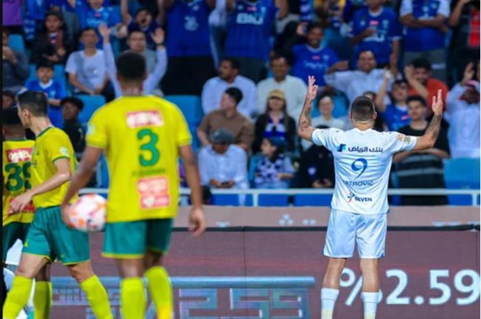 في غياب نيمار.. الهلال ينتزع فوزا ثمينا من الخليج (فيديو) 6532e19d42360460c17084b5