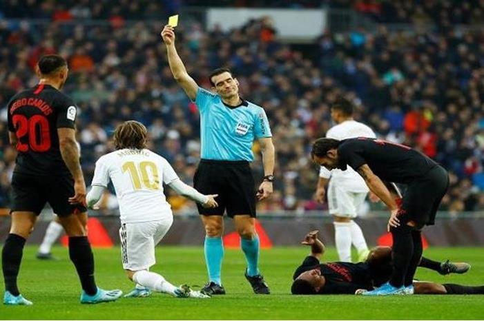 124-222847-monchi-sevilla-real-madrid-refree_700x400