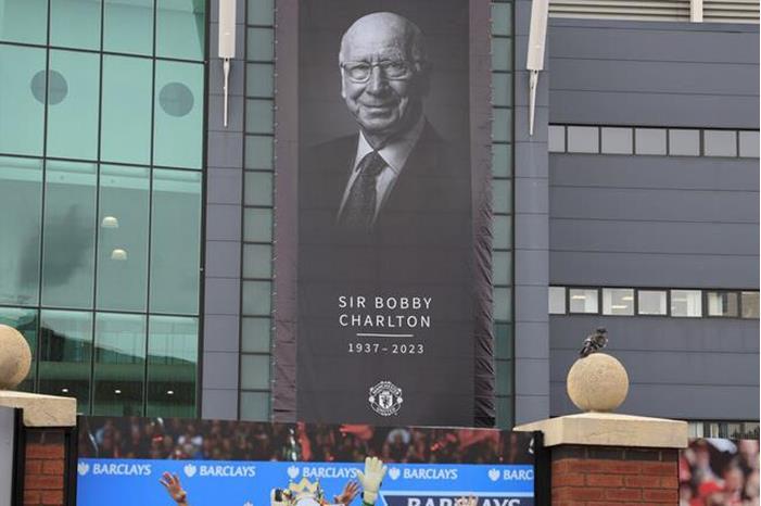 عاجل : عقوبات صارمة من مانشستر سيتي ضد من سخروا من وفاة أسطورة يونايتد 653b53034c59b71e7a7258a9