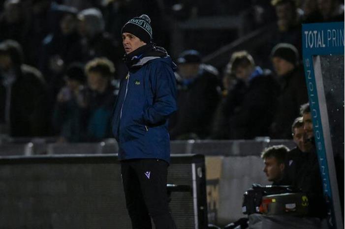 إقالة مدرب في إنجلترا بسبب التنمر 653b50664236043dc23d2b11