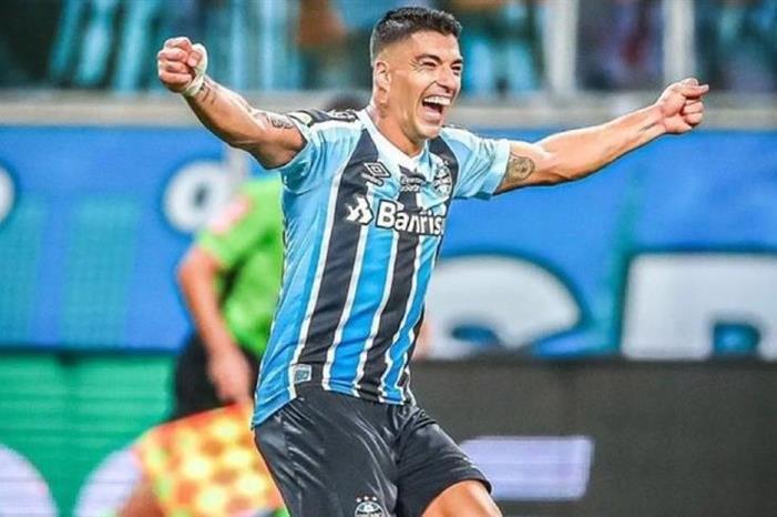 سواريز يسجل الهدف رقم 550 في مسيرته 202310291157179965N