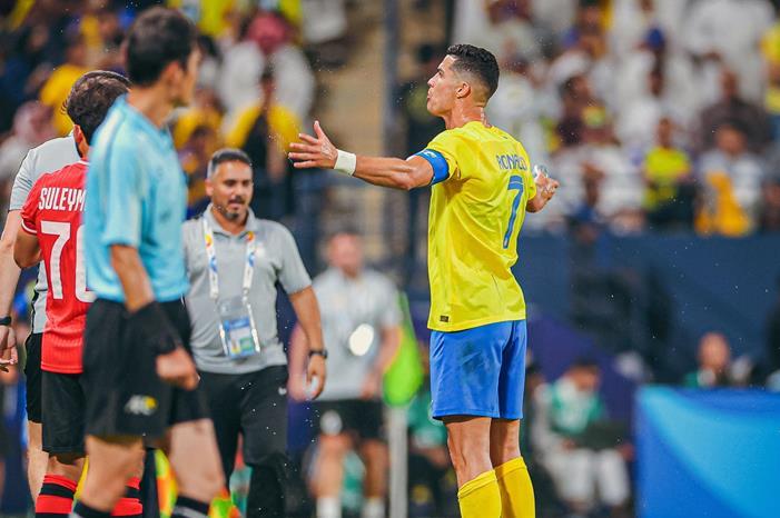 رونالدو : سعيد بتسجيل هدفي الأول في دوري ابطال آسيا F7d7GHSW8AAuF7c