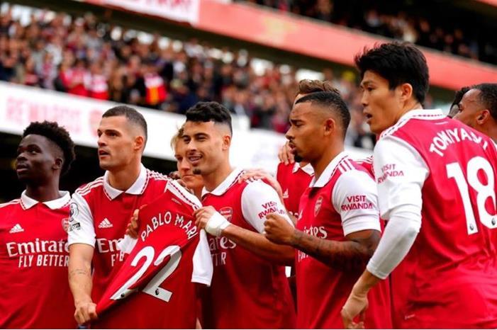 أرسنال يستعيد سلاحه المُفضل قبل قمة مانشستر سيتي 4